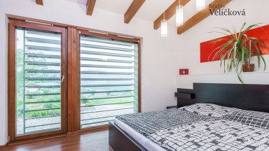 Prodej pěkných rodinného domu s výhledem na hory ve Starých Bukách (okr. Trutnov) 