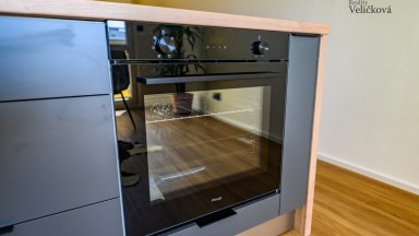 Prodej luxusního bytu 1+kk se zasklenou lodžií v Hradci Králové - Moravské Předměstí