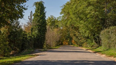 Prodej úchvatného pozemku určeného k výstavbě RD na Novém Hradci Králové, ulice Zámeček