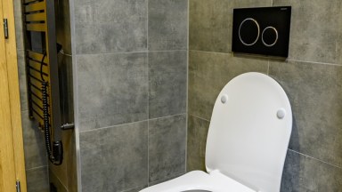 Pronájem luxusního bytu 1+kk se zasklenou lodžií v Hradci Králové - Moravské Předměstí