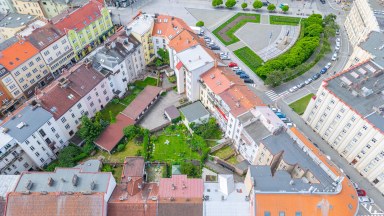 Vkusně zrekonstruovaný byt 2+1 v centru města Hradce Králové s možností využívání zahrady ve dvoře