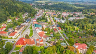 Prodej historikého činžovního domu v úpatí krkonošského národního parku 