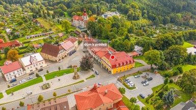 Prodej historikého činžovního domu v úpatí krkonošského národního parku 