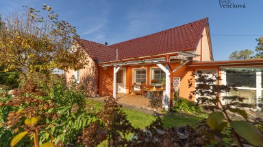 Útulný rodinný dům s chalupářským rázem – Stará Skřeneř, Nový Bydžov