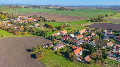Útulný rodinný dům s chalupářským rázem – Stará Skřeneř, Nový Bydžov