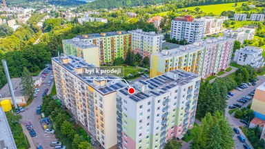 Prodej prostorného bytu 3+1, 76m², s balkonem a nádherným výhledem – Náchod (Staré Město nad Metují)