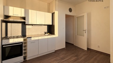 Pronájem prostorného bytu 1+1 o výměře 41,2 m2 | třída E. Beneše, Hradec Králové