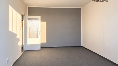 Pronájem prostorného bytu 1+1 o výměře 41,2 m2 | třída E. Beneše, Hradec Králové