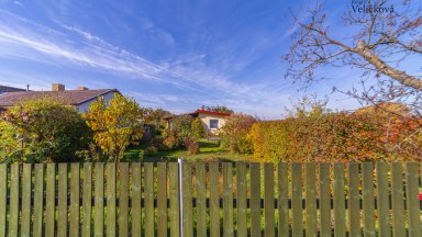 Prodej útulného rodinného domu 93 m2 k trvalému bydlení i rekreaci, s pozemkem 386 m2, Stará Skřeněř