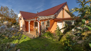 Útulný rodinný dům s chalupářským rázem – Stará Skřeň, Nový Bydžov