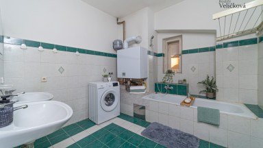 Prodej výjimečného bytového domu v historickém srdci Hradce Králové – Tomkova ulice