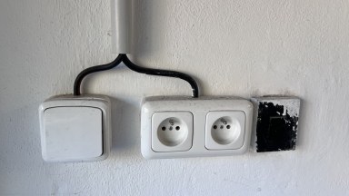 Prodej zděné garáže 16 m² s elektřinou a vlastním pozemkem, Úpice – ul. Palackého U benzinové pumpy