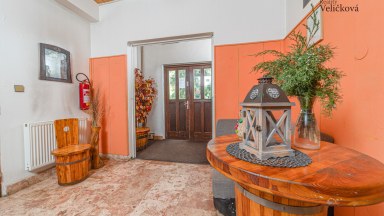 Rekreační areál u Seče s kapacitou až 61 osob a pozemky 5 222 m²