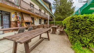 Rekreační areál u Seče s kapacitou až 61 osob a pozemky 5 222 m²