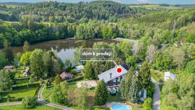 Rekreační areál u Seče s kapacitou až 61 osob a pozemky 5 222 m²