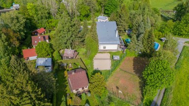 Rekreační areál u Seče s kapacitou až 61 osob a pozemky 5 222 m²