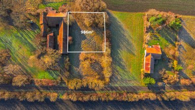 Prodej stavebního pozemku 986 m² s modulovým domem Nordi 101 XL, 3+kk, 77,6 m², Běchary–Běchárky