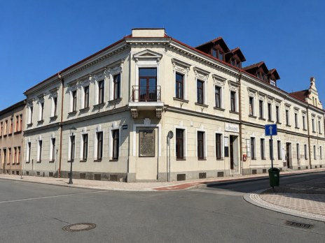 2406_9256336831.jpg