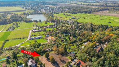 Prodej výjimečného stavebního pozemku 732 m² s panoramatickým výhledem, Hradec Králové – Zámeček