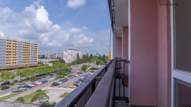 Prodej prostorného bytu 2+1 po částečné rekonstrukci v Hradci Králové - tř. Ed. Beneše