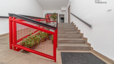 Prodej nádherného bytu 3+1 o celkové výměře 129 m2 v Praze - Kunraticích - ul. U Zeleného ptáka