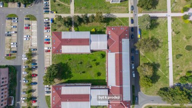 Prodej novostavby podkrovního bytu 3+kk s parkovacím stání v Milovicích (okr. Nymburk)